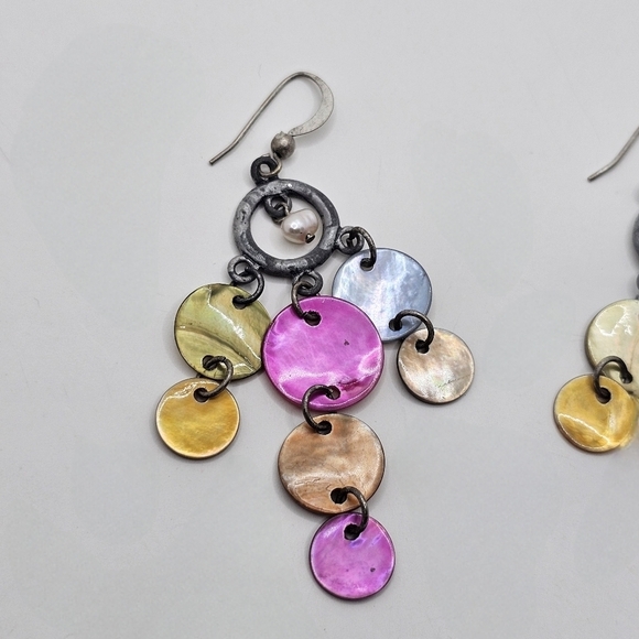 ⭐️40% Off⭐️ Colorful Pearlized Shell Dangle Earrings - Picture 4 of 4